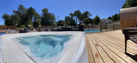 Camping la Conge vue espace aquatique