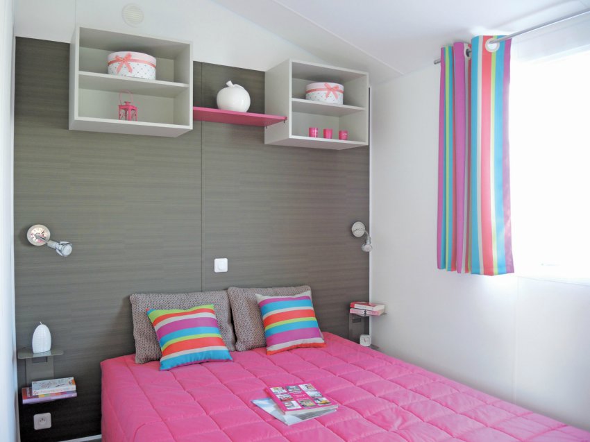 mobil-home-malaga-chambre-parents-camping-saint-hilaire