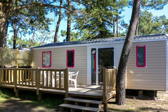 terrasse-bois-mobil-home-bermudes-1-