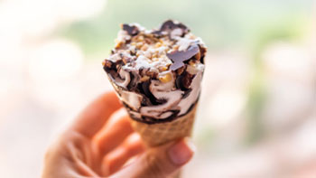 vente-de-glaces-camping-la-conge